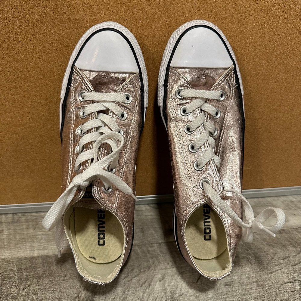 Converse All Stars in Rose Gold / Pink Size 8